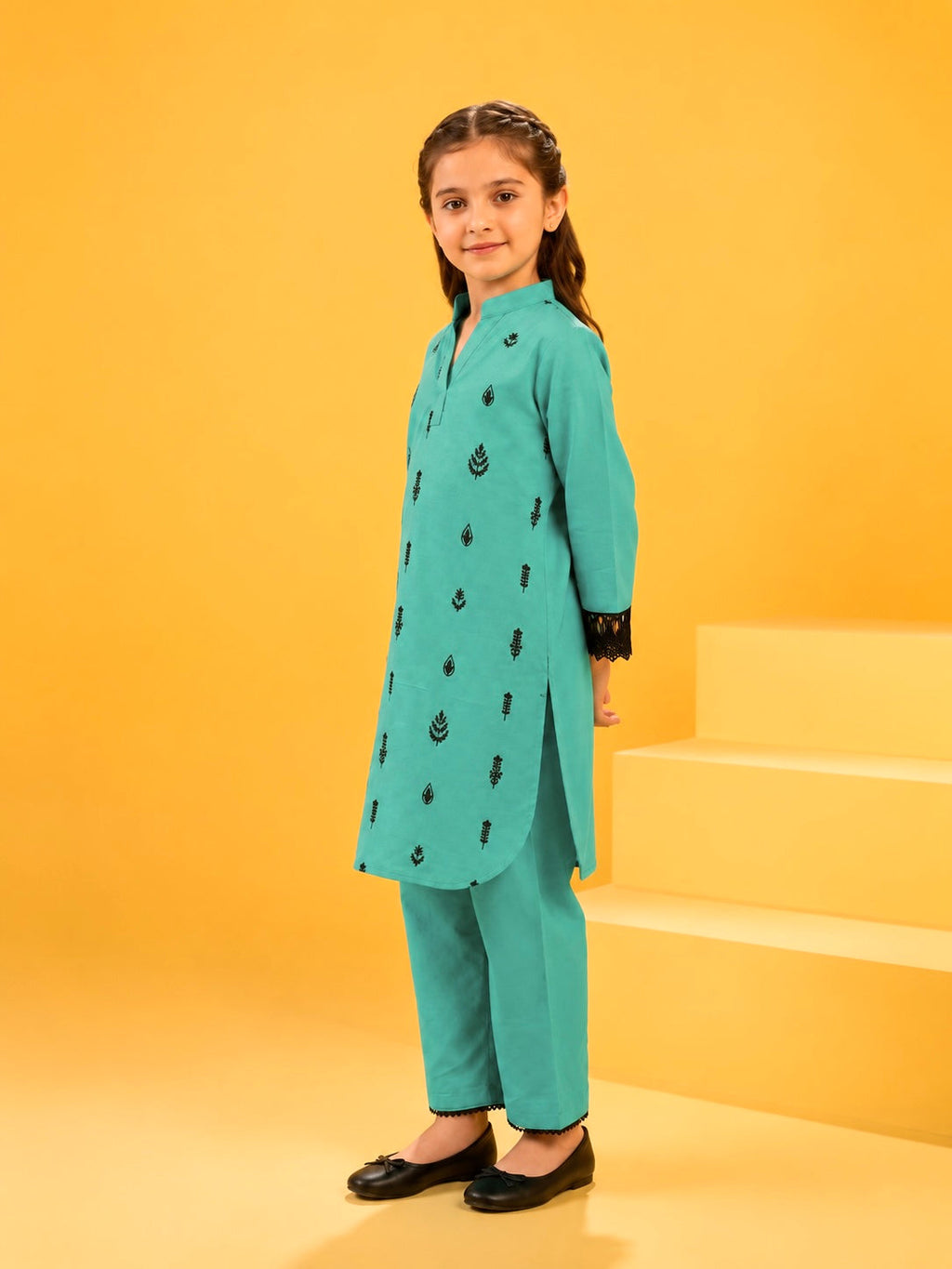 Girls Embroidered Cotton Sea Green 2 Piece Suit
