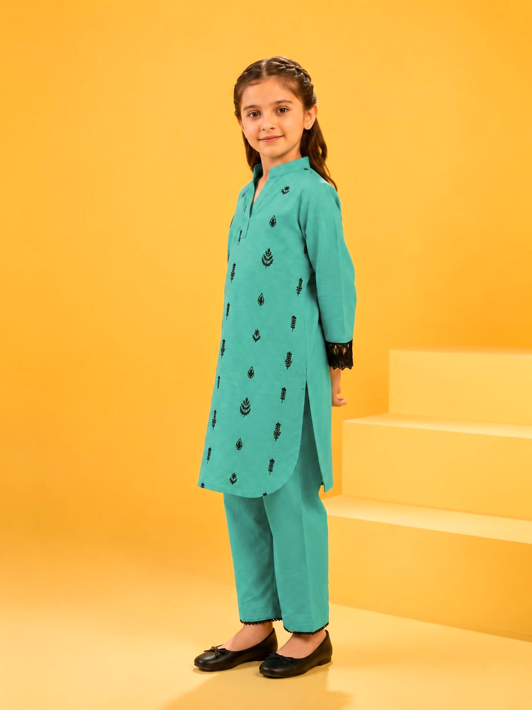 Girls Embroidered Cotton Sea Green 2 Piece Suit